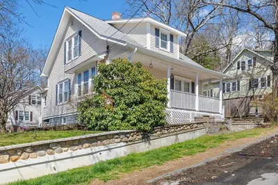 14 Victor St