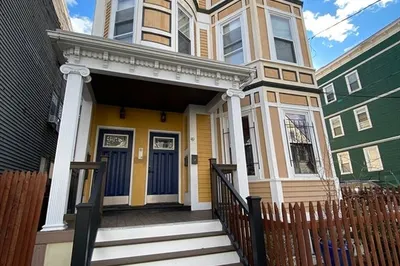 49 Copeland Street #3 1