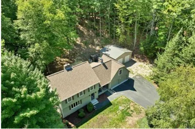 20 Fox Den Road