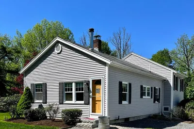 457 East St