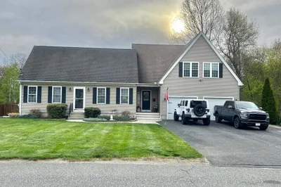 42 Mechanic St 1