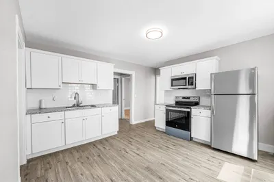 12-14 Carver St