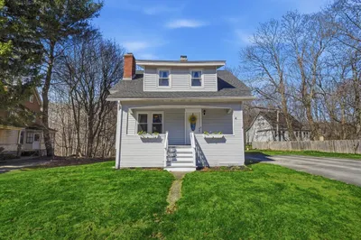 4 Brookside Ave