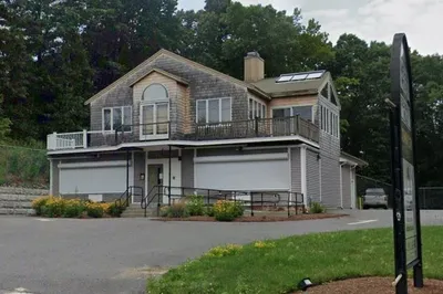255 Turnpike Rd
