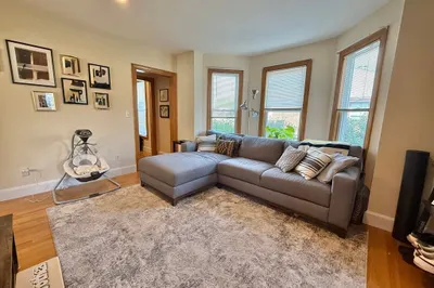 49 Pearl St #2
