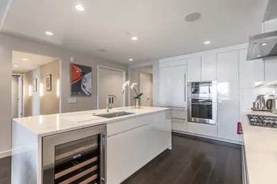 150 Seaport Blvd #6D