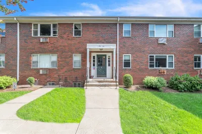 340 Regency Park Dr #26 1