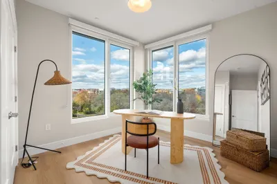 40 Soldiers Field Place #206