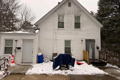 37 Cottage St 1