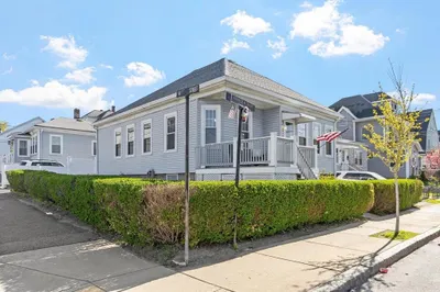 75 Fernwood Avenue 1