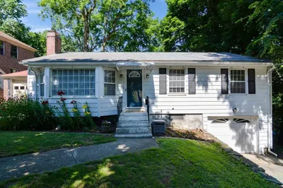 39 Beechmont St