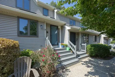 6 Magnolia Dr #6 1