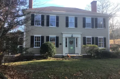 5 Nemasket St 1