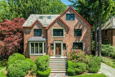 79 Woodchester Dr 1