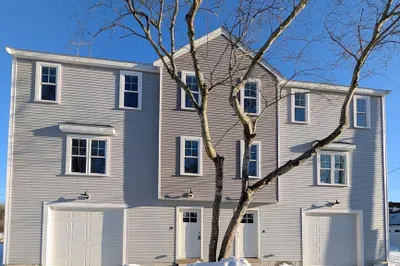 46 Holt Rd #B 1