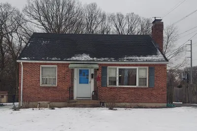 66 Clarence St