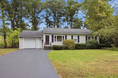 25 Howell Road 1