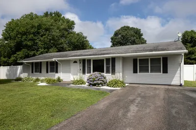 27 Utica Ln 1