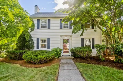 65 Laurel St