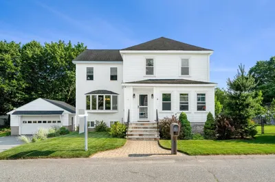 16 Pinehurst Ave