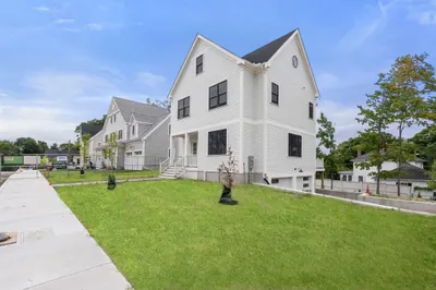 6 Kinsale Lane 1