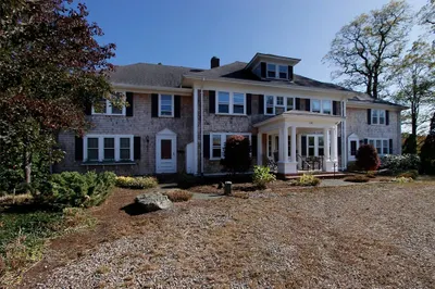 545 W Falmouth Hwy #4