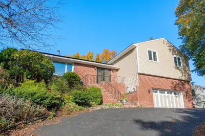 5 Pebble Place 1
