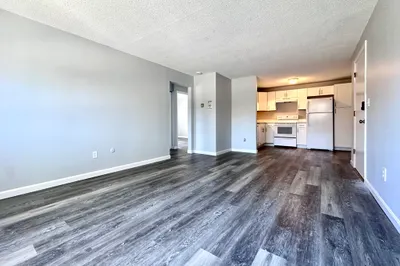 132 North St #10