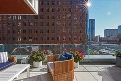 135 Seaport Blvd #532 1