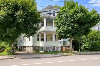 109 Whitwell St