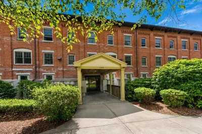540 Main St #101 1