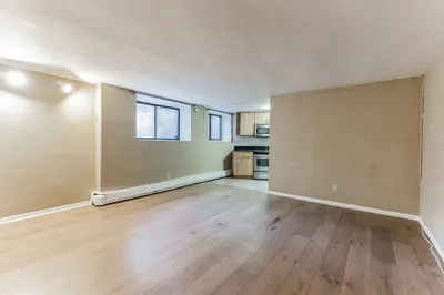100 Lanark Rd #15