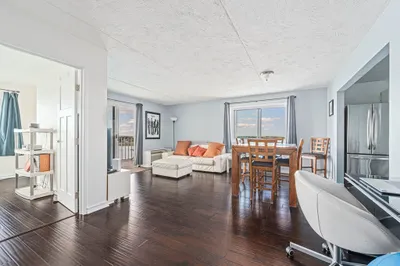 200 Cove Way #1012