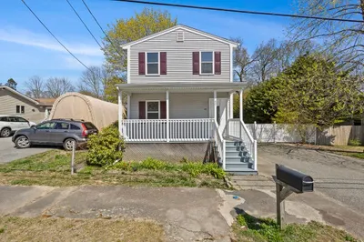 40 Gifford Ave 1