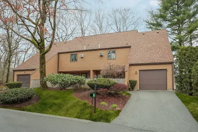 17 Emerson Way #17 1
