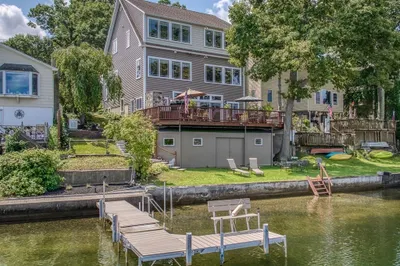 157 Cullinane Dr 1