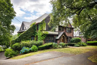 55 Goodnough Rd