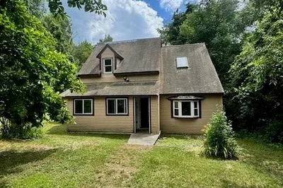 68 Birch Hill Rd 1