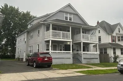 59 Kensington Ave 1