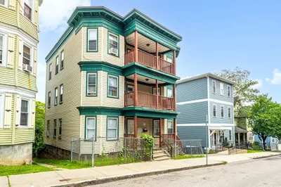 23 Deering Rd