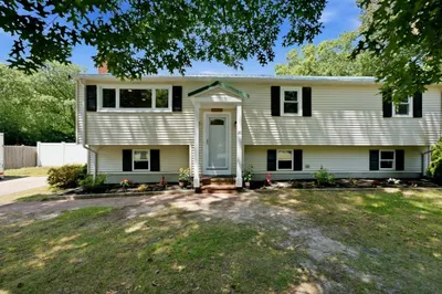 26 Carolyn Dr 1