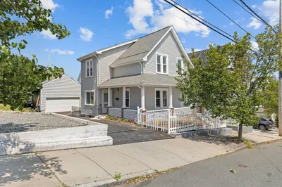 15 Bennett St