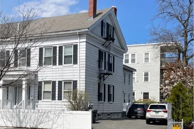 289 Broadway 1