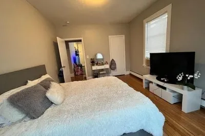61 Vine St #31