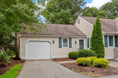 9 Friendship Ct #9 1