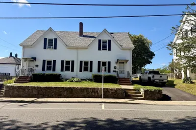 412 Court St #1 1