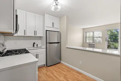 4925 Washington Street #410 1