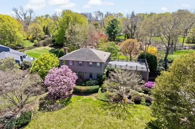 24 Sedgewick Dr 1