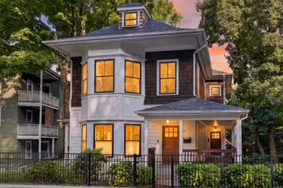 30 Chestnut Sq #30 1