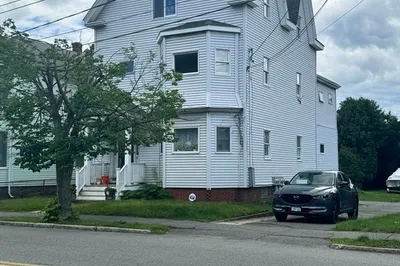 49 Essex Street #3